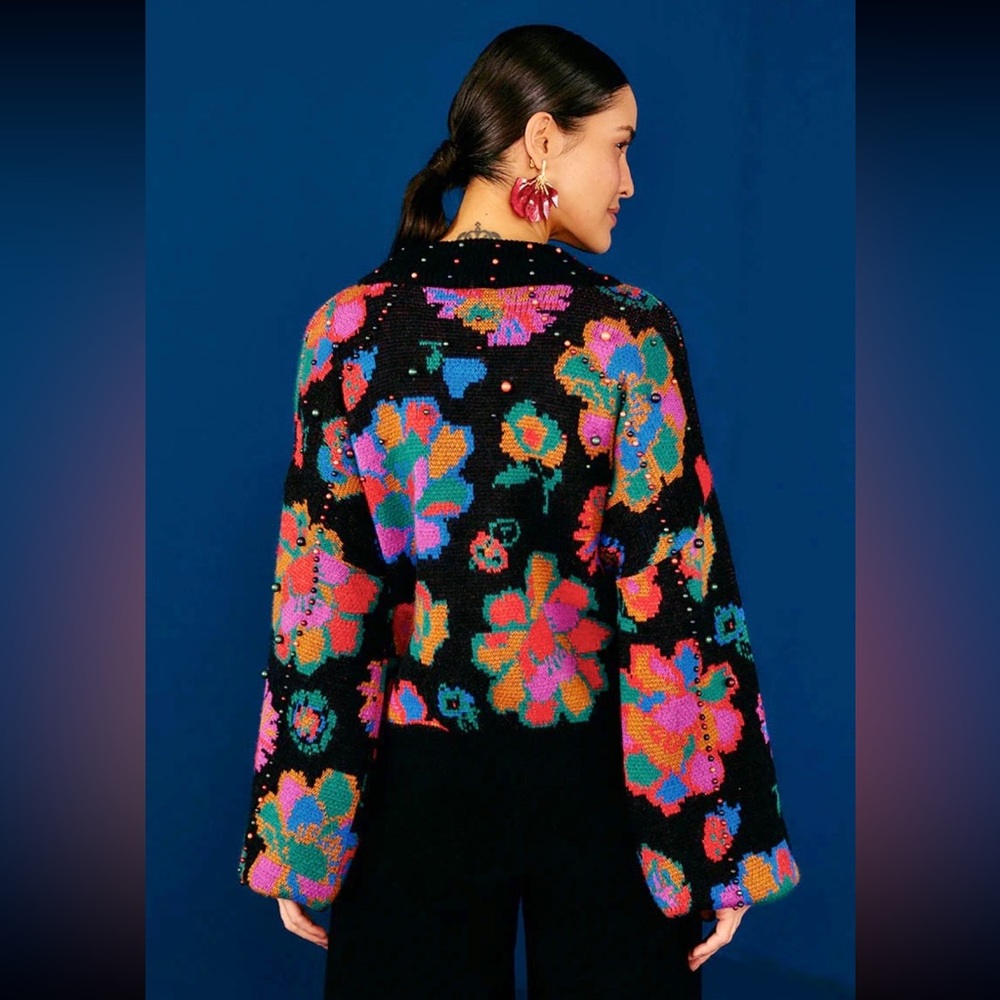 πΊπHPππΊ NWT Farm Rio Lilyβs Garden Embroidered Sweater - Picture 5 of 16